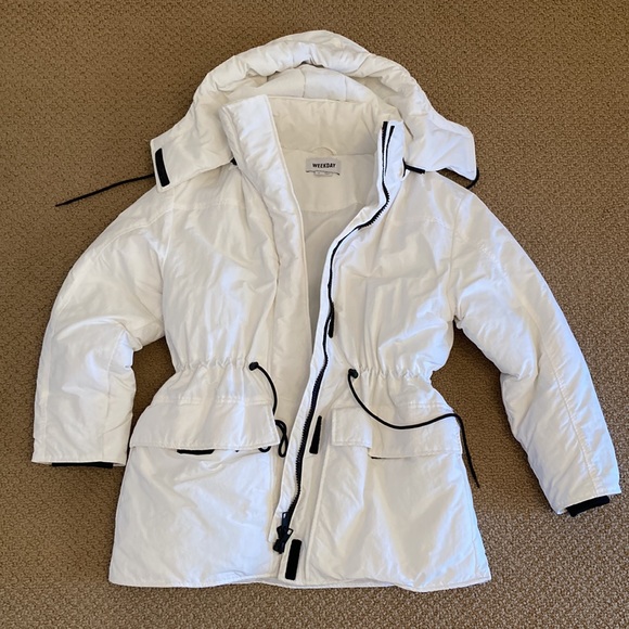 Weekday Zimbra Padded Jacket in White - ASOS - Picture 5 of 7